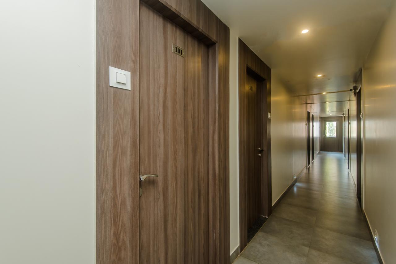 Oyo 13857 Hotel Imperial Umele Экстерьер фото