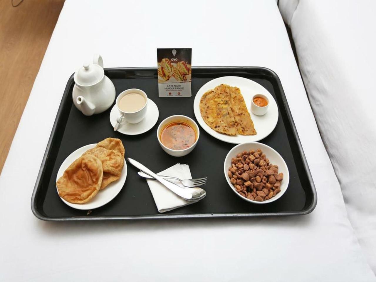 Oyo 13857 Hotel Imperial Umele Экстерьер фото